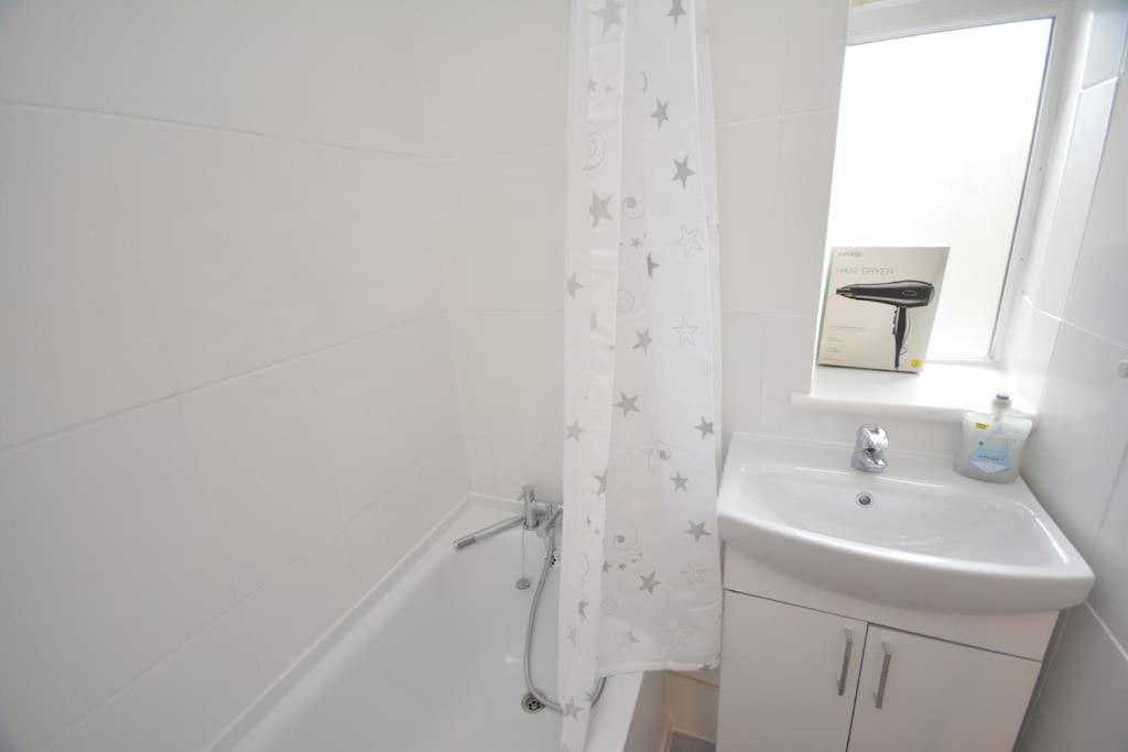 London Zone2 Classic 3 Bedroom Exterior photo